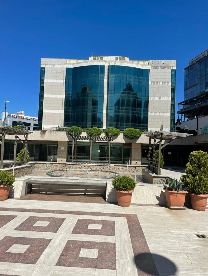 İSTANBUL-ŞİŞLİ’de SATILIK  BOŞ PLAZA  28.000.000 $ 26.500.000 $
