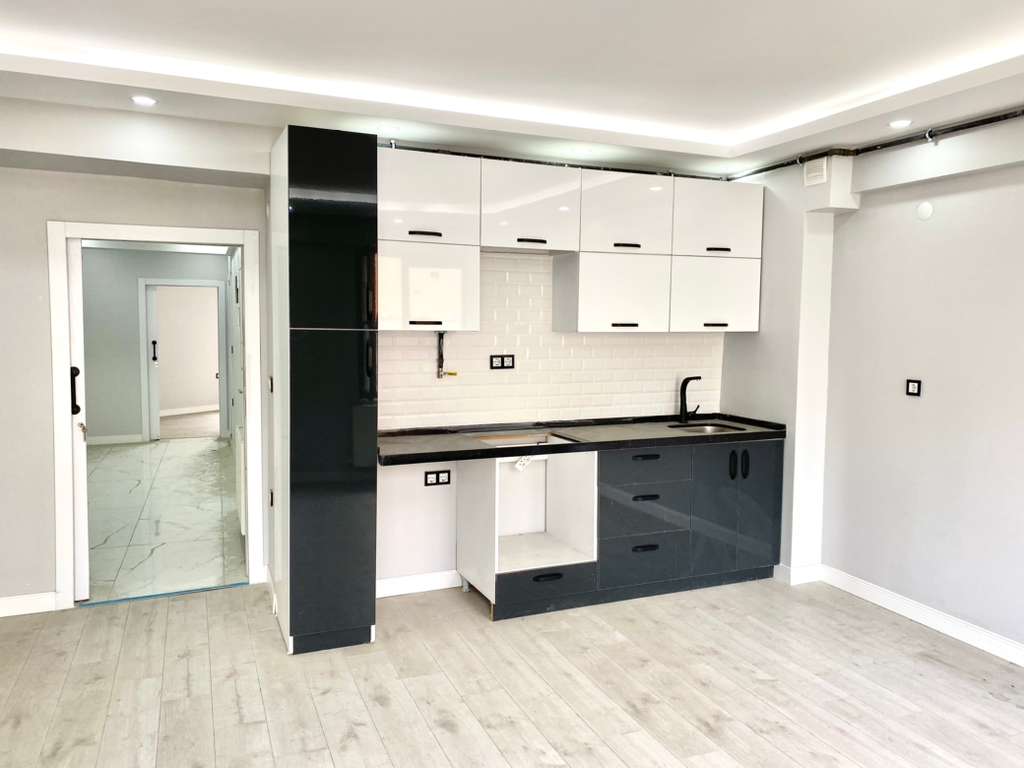 ACİL SATILIK KELEPİR !!!  Nişantaşı Merkez 9.750.000 TL  Kira Getirisi yüksek