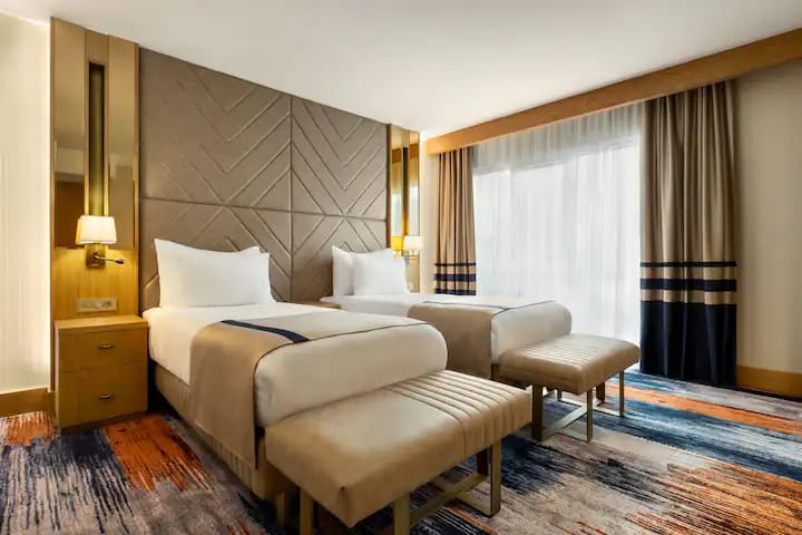 DOUBLE TREE BY HİLTON 80 M USD