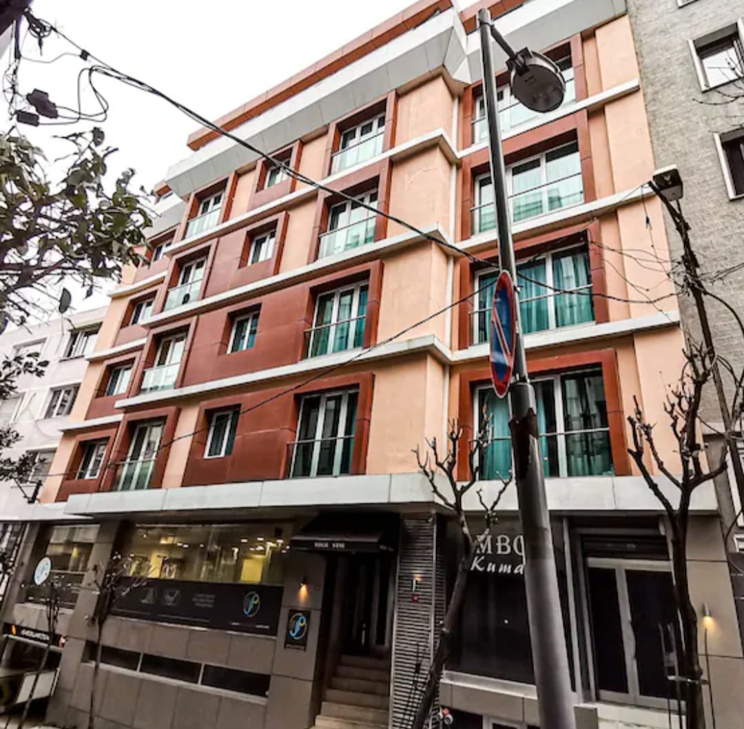 FURKAN OTEL NİŞANTAŞI HASTANENİN KARŞISI KOMPLE BİNA 8.5 M USD